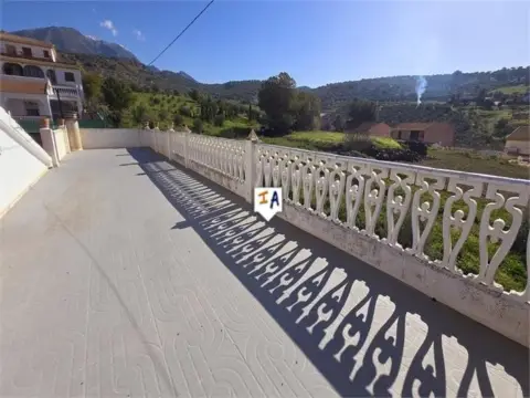 Chalet en Alcaucín