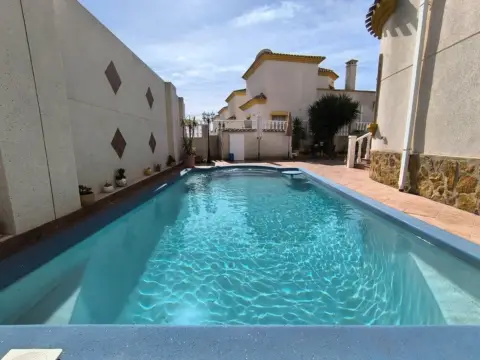 Casa en El Raso