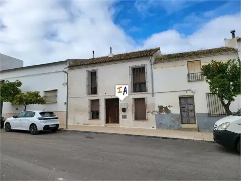 Casa en Lora de Estepa