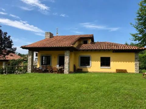 Casa – Llanes