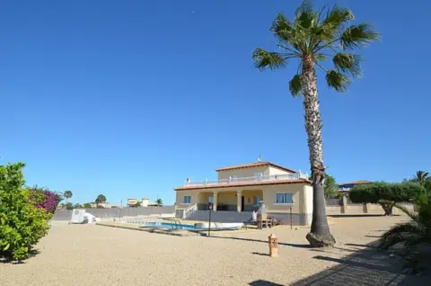 Casa en Campos del Río