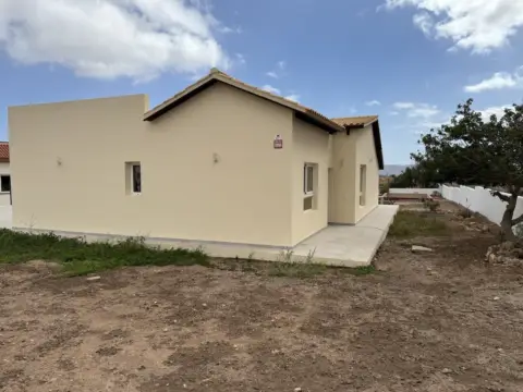 Casa en Triquivijate