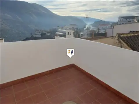 Casa en Colomera