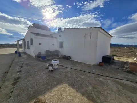 Chalet en Monòver - Monóvar