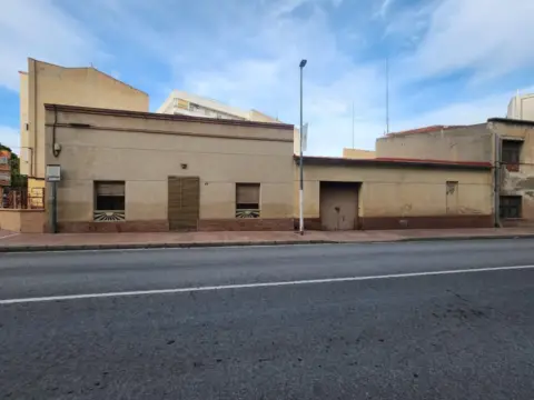 Casa en Monòver - Monóvar