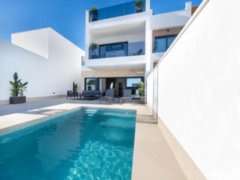 Casa en El Mojón-Las Salinas
