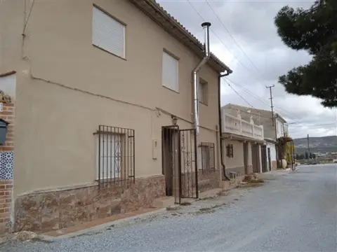 Casa en Zújar