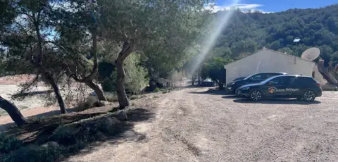Finca rústica en Las Filipinas-Villamartín-Canal Norte