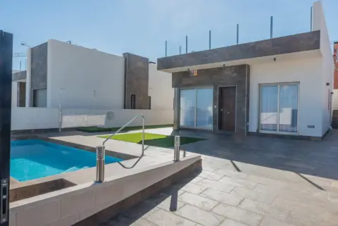 Chalet en Villamartín