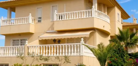 Chalet adosado en Benijófar