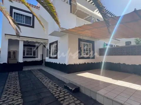 Apartamento en Costa del Silencio-Las Galletas