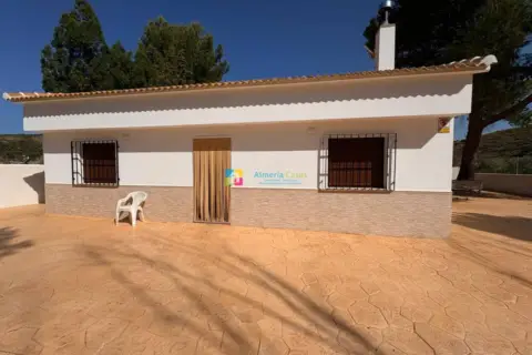 Finca rústica en Cantoria