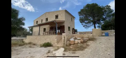 Finca rústica en Lloret de Vistalegre