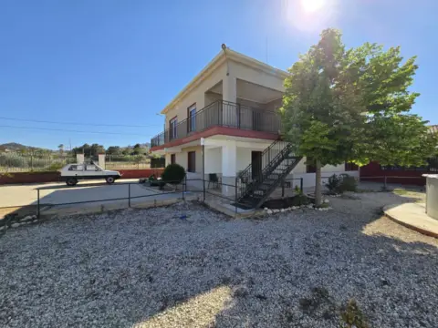 Chalet en Monòver - Monóvar
