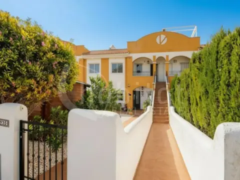 Apartamento en Los Montesinos