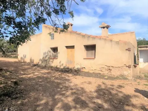Rural Property in El Perelló