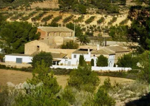 Finca rústica en Yecla