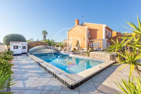 Casa en San Antonio de Benagéber