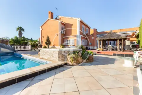 Casa en San Antonio de Benagéber