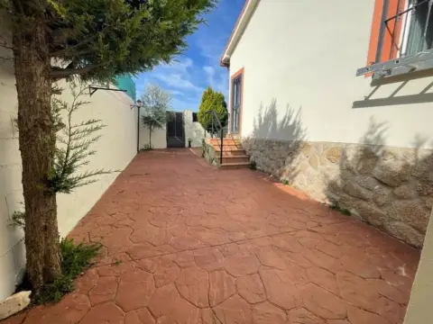 Chalet en Alcarria Baja
