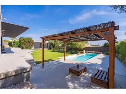 Chalet en Binisafua Playa