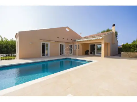 Chalet en Cala Llonga