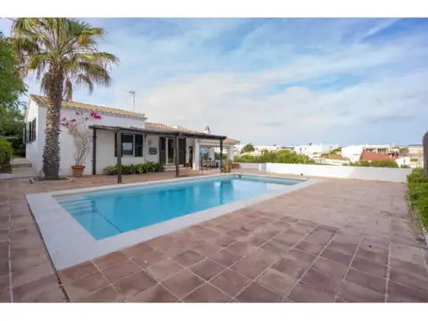 Chalet en Cala Llonga