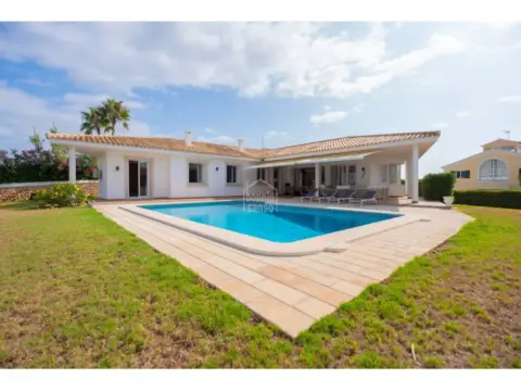 Chalet en Cala Llonga