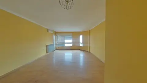 Piso en Avenida del Primero de Mayo