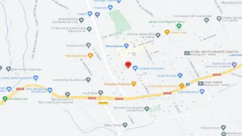 Casa adosada en Plaza del Vivero