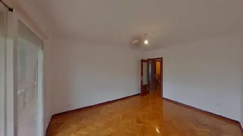 Piso en calle de los Guindales