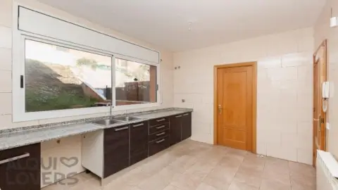 Casa adosada en Carrer de Lleó