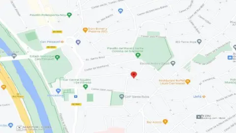 Casa adosada en Carrer del Canigó