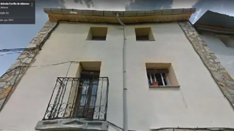 Casa adosada en Avenida Antonio Carrillo de Albornoz, nº 18