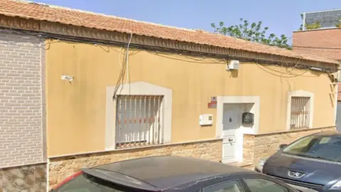 Casa adosada en calle de Algaba Navarro