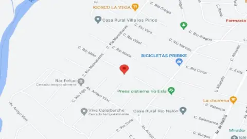 Casa adosada en calle del Río Záncara