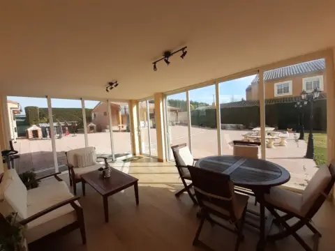 Chalet en Renedo de Esgueva