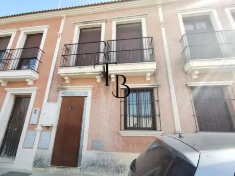 Casa adosada en calle Guatemala