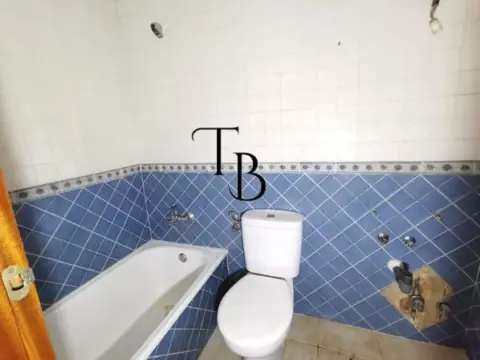 Casa adosada en calle Guatemala