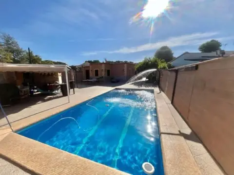 Chalet en Urbanización Villas Quinto