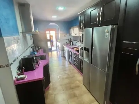 Chalet en Urbanización Villas Quinto