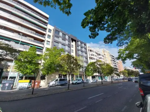 Piso en Avenida de Casado del Alisal