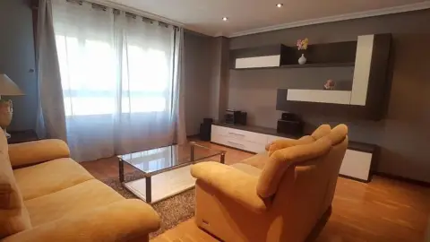 Piso en calle de Robledo, 25
