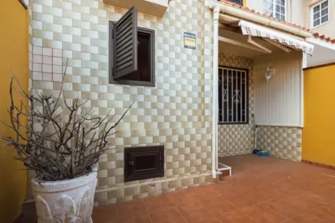 Casa en calle Guía de Isora, 29