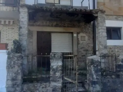 Casa en Barrio de la Estación, 23