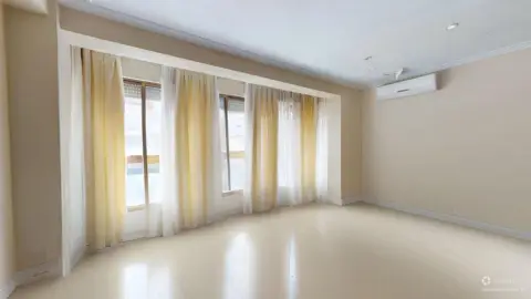 Piso en calle Virgen de Luján