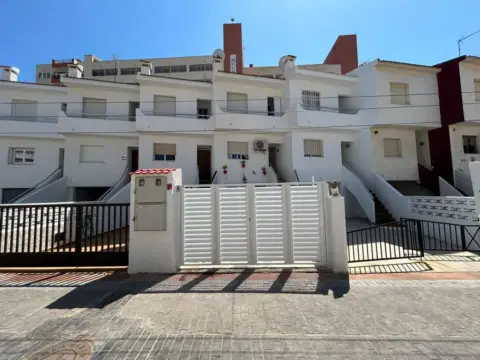 Casa en Avenida del Papa Luna