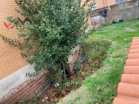 Chalet pareado en Otero