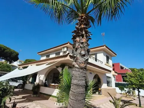 Chalet en Islantilla - Urbasur