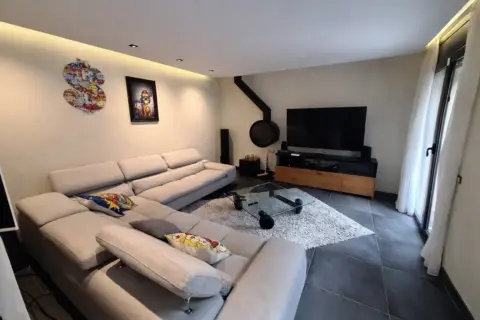 Piso en La Cortinada